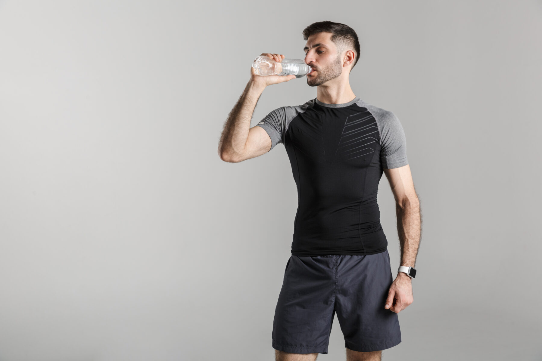 The Role of Hydration and Nutrition in Men’s Fitness Goals